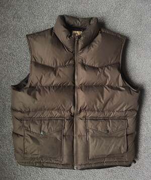 Vintage Old Navy Brown Down Filled Puffer Vest with Snap Flap Pockets